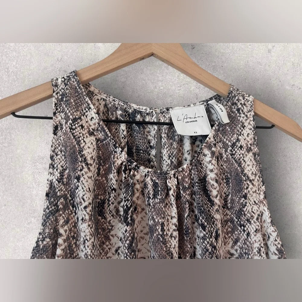 Revolve L’Academie Los Angeles Snakeprint Cold Shoulder Top Size XS